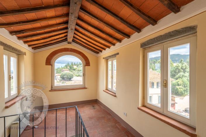 Image No.35-4 Bed Townhouse for sale