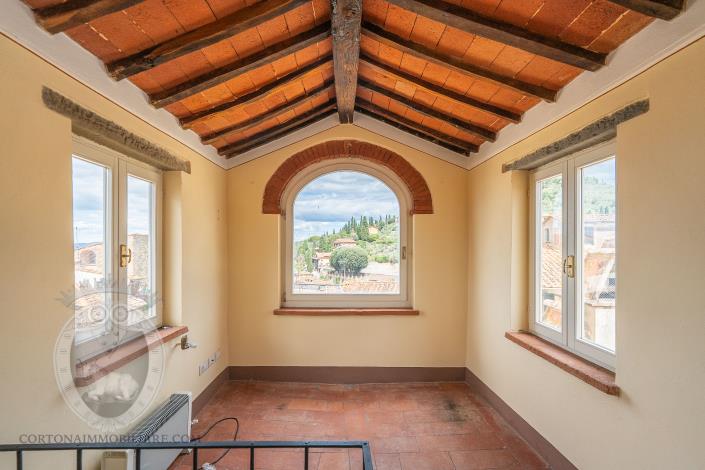 Image No.41-4 Bed Townhouse for sale