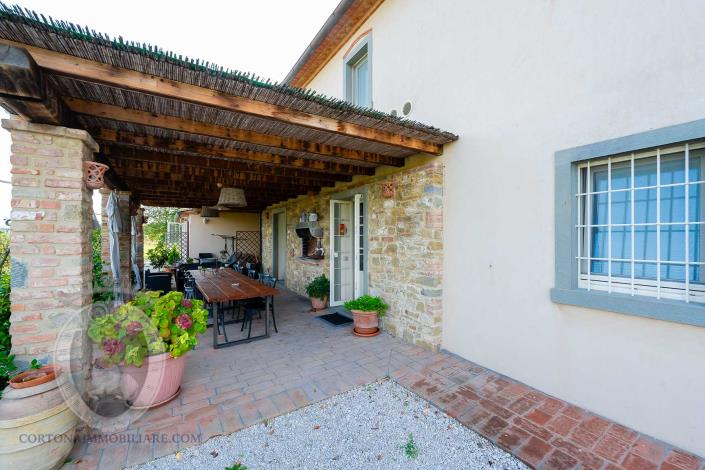 Image No.13-7 Bed Farmhouse for sale