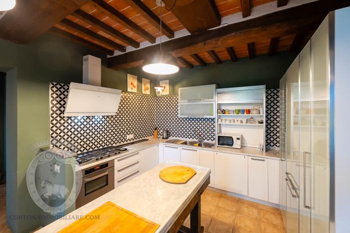 Image No.19-7 Bed Farmhouse for sale