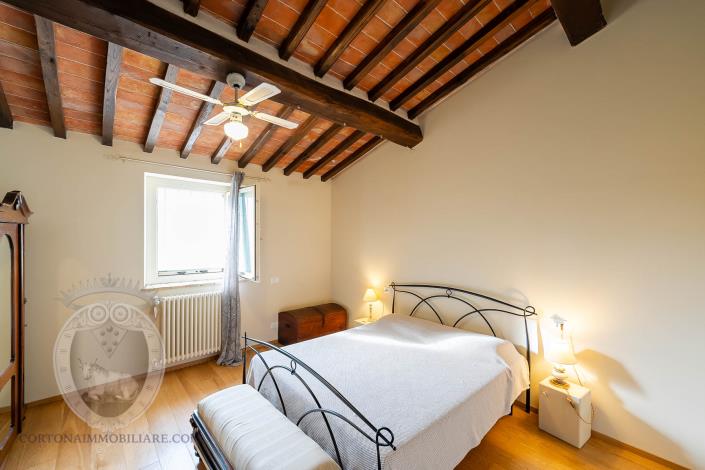 Image No.22-7 Bed Farmhouse for sale