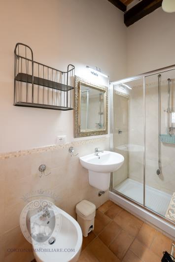 Image No.32-7 Bed Farmhouse for sale