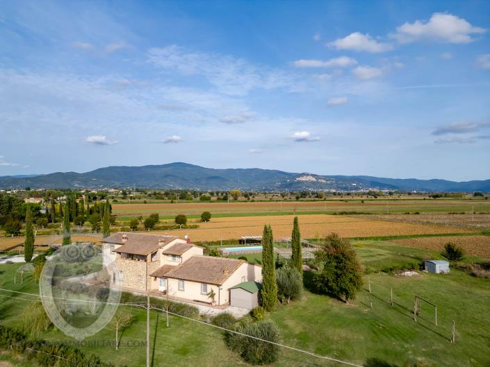 Image No.46-7 Bed Farmhouse for sale