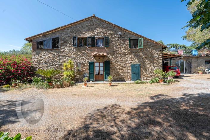 Image No.9-4 Bed Farmhouse for sale