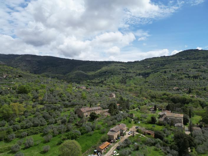 Image No.29-8 Bed Farmhouse for sale