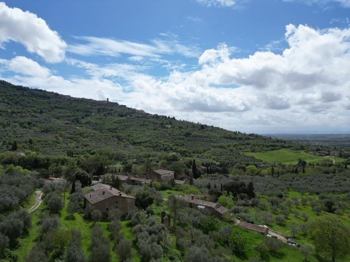 Image No.33-8 Bed Farmhouse for sale