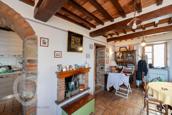 Image No.18-4 Bed Townhouse for sale