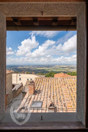 Image No.36-4 Bed Townhouse for sale