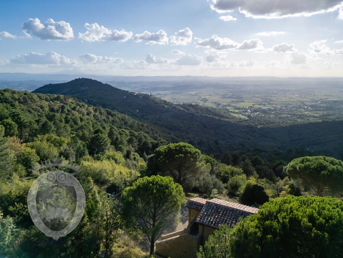 Image No.6-3 Bed Farmhouse for sale