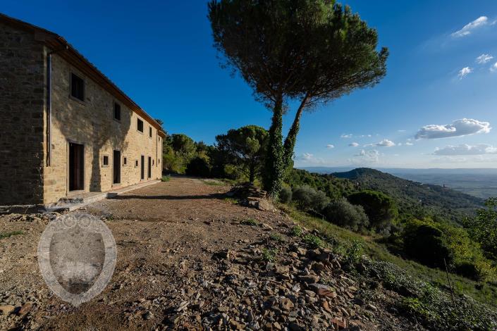 Image No.16-3 Bed Farmhouse for sale