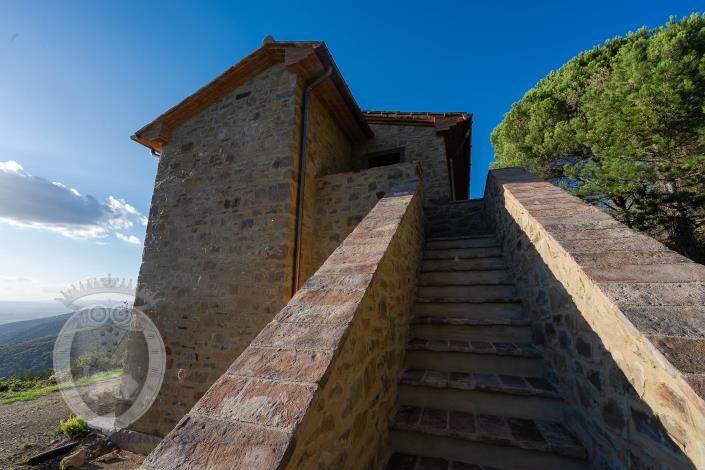 Image No.21-3 Bed Farmhouse for sale