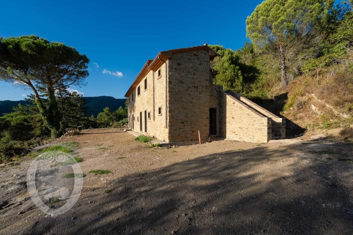 Image No.30-3 Bed Farmhouse for sale