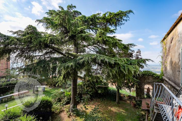 Image No.22-2 Bed Apartment for sale