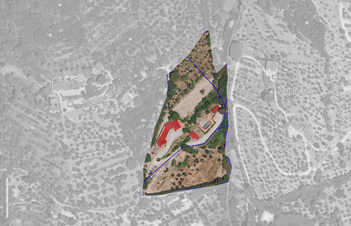 Image No.60-8 Bed Farmhouse for sale