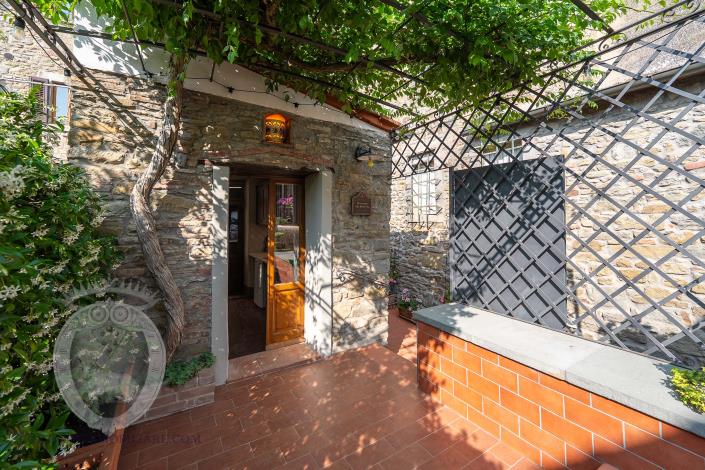 Image No.5-3 Bed Townhouse for sale