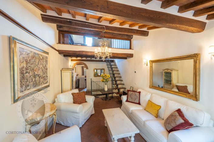 Image No.15-3 Bed Townhouse for sale