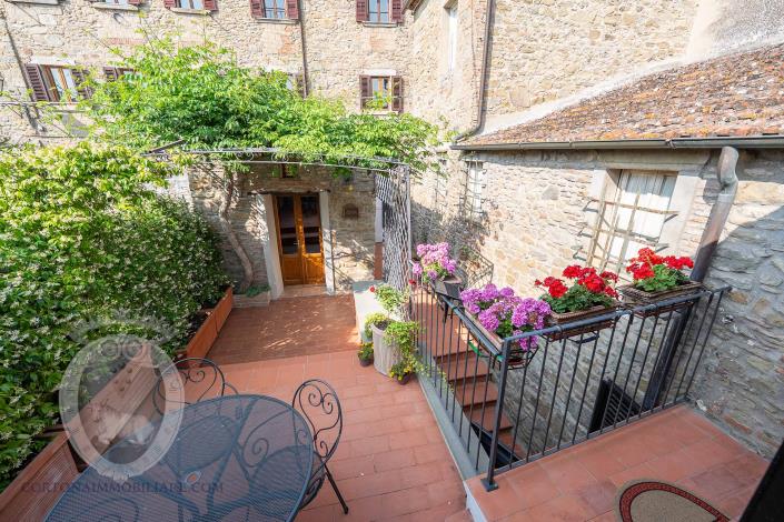 Image No.19-3 Bed Townhouse for sale