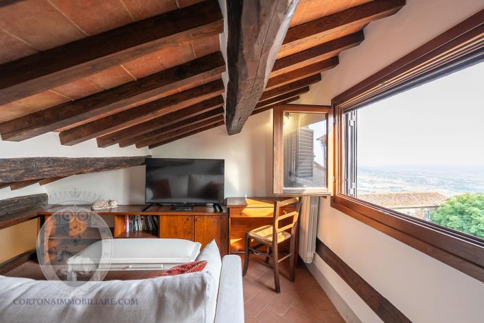 Image No.25-3 Bed Townhouse for sale