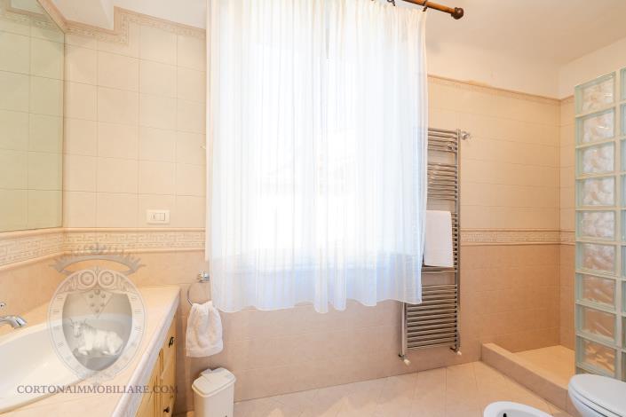 Image No.25-3 Bed Apartment for sale