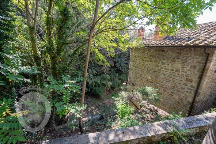 Image No.10-4 Bed Farmhouse for sale