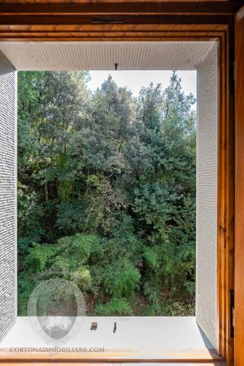 Image No.22-4 Bed Farmhouse for sale