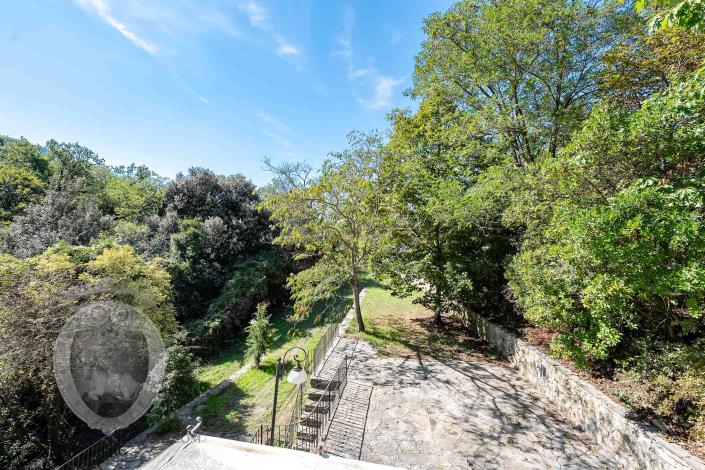 Image No.34-4 Bed Farmhouse for sale