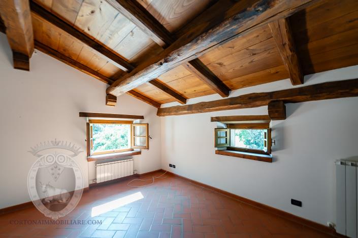 Image No.36-4 Bed Farmhouse for sale