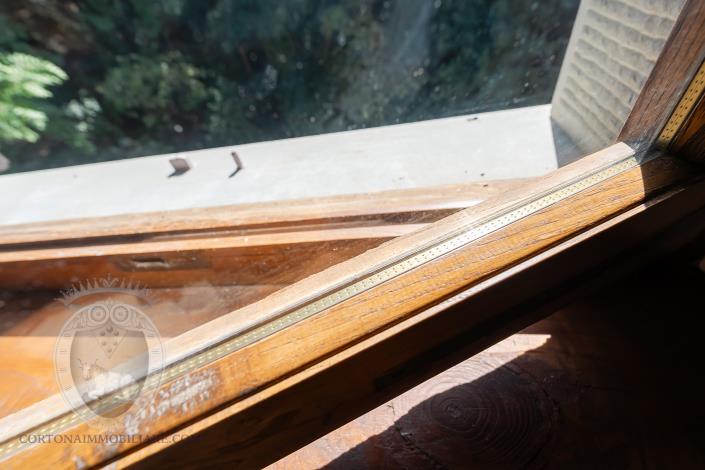 Image No.42-4 Bed Farmhouse for sale