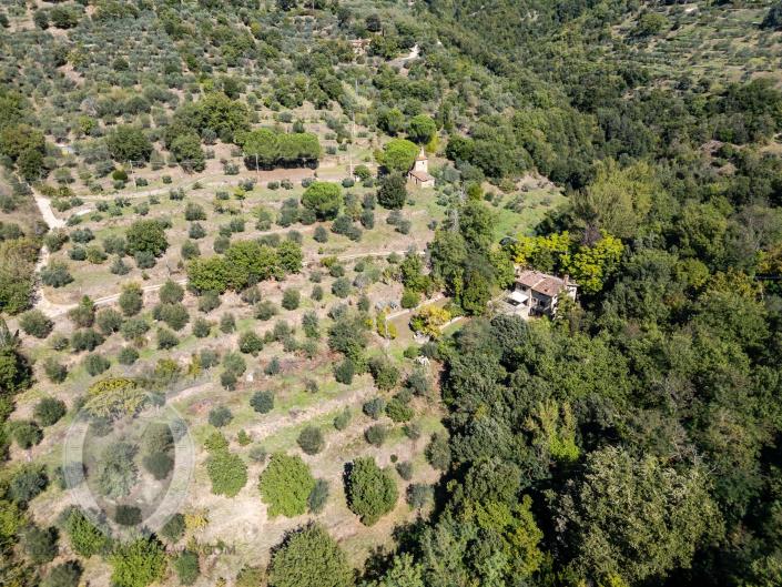 Image No.55-4 Bed Farmhouse for sale