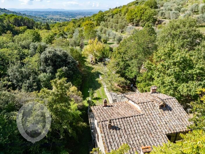 Image No.58-4 Bed Farmhouse for sale