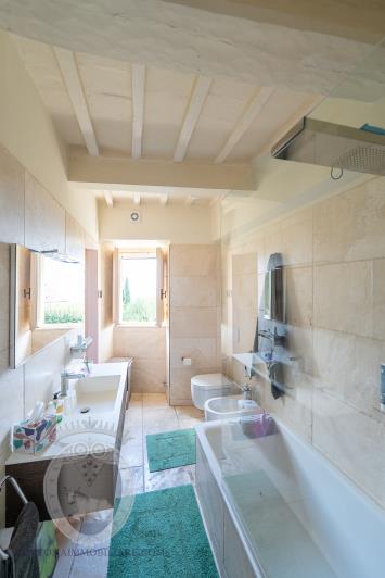 Image No.29-2 Bed Apartment for sale