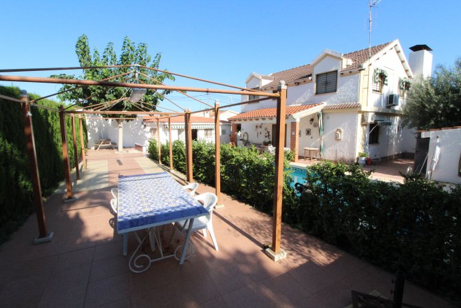 Image No.18-6 Bed Villa for sale