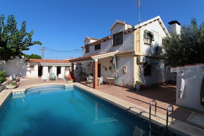 Image No.20-6 Bed Villa for sale