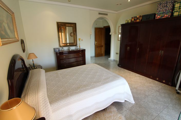 Image No.42-7 Bed Finca for sale