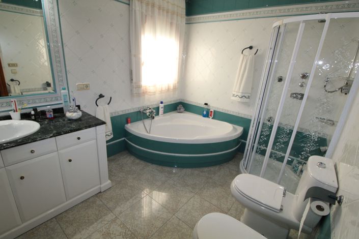 Image No.44-7 Bed Finca for sale