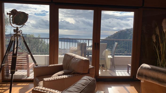 Image No.33-7 Bed Villa / Detached for sale