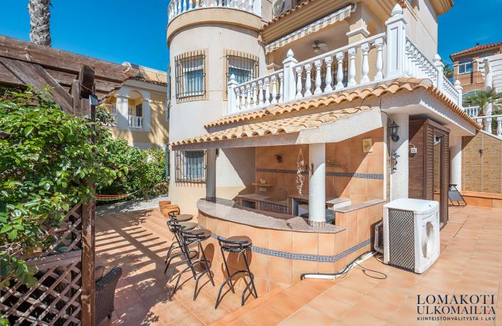 Image No.8-5 Bed House/Villa for sale