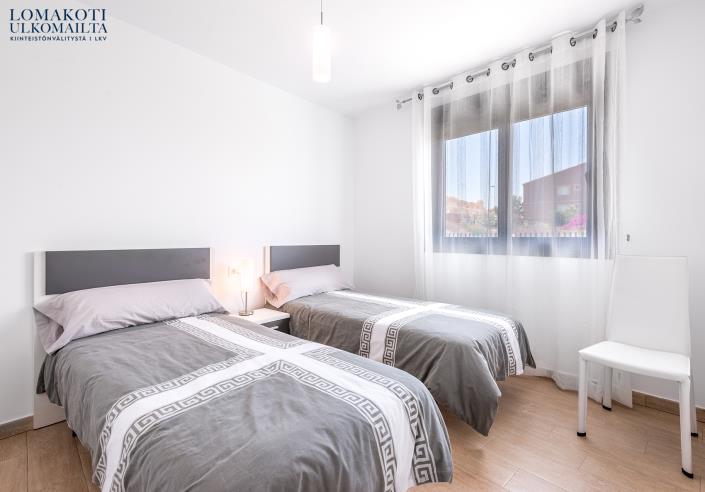 Image No.32-2 Bed Apartment for sale