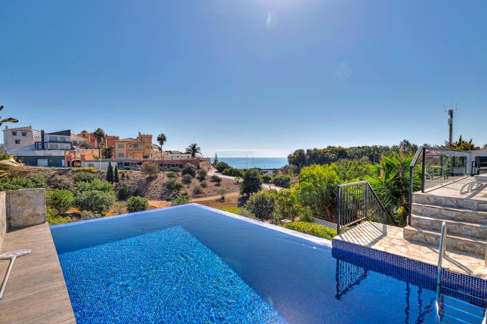 Image No.32-6 Bed House/Villa for sale