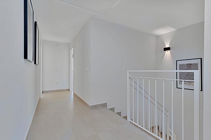 Image No.17-3 Bed Penthouse for sale