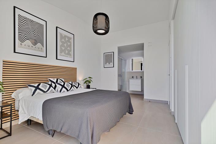 Image No.24-3 Bed Penthouse for sale