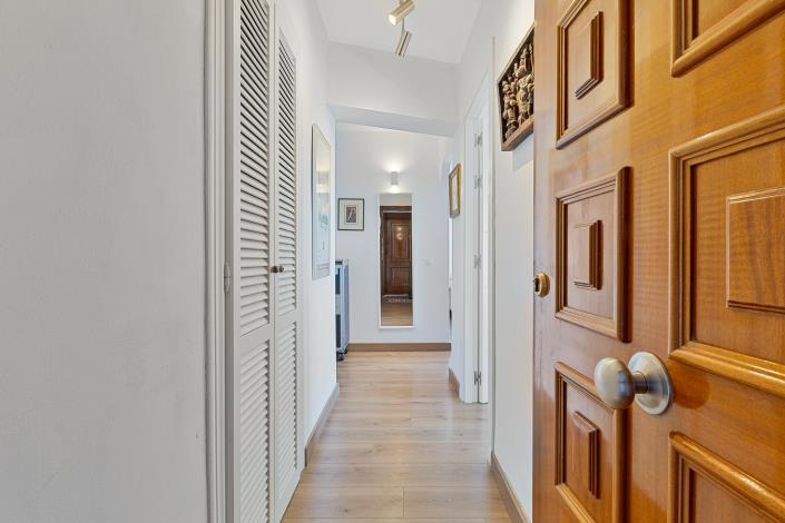 Image No.18-2 Bed Apartment for sale