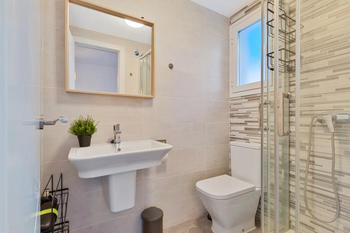 Image No.8-2 Bed Apartment for sale