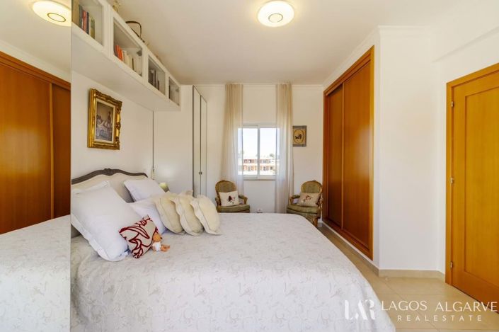 Image No.21-3 Bed Townhouse for sale