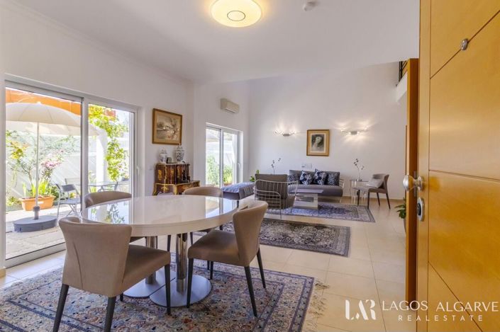 Image No.4-3 Bed Townhouse for sale