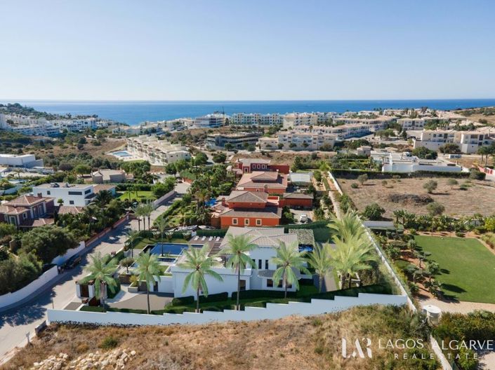 Image No.9-Villa for sale