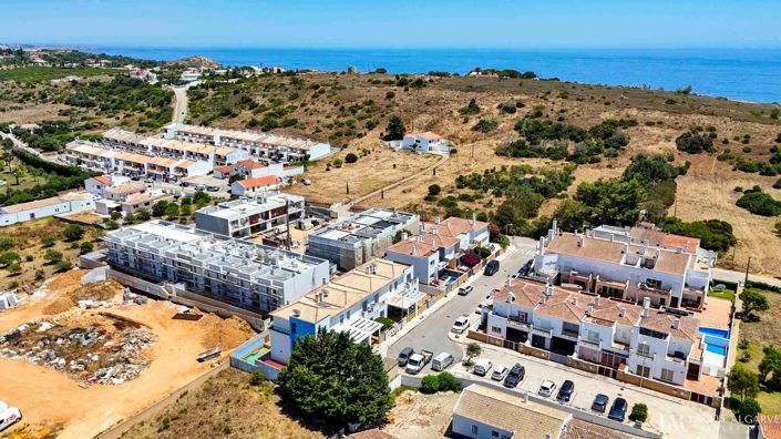 Image No.20-4 Bed Villa for sale