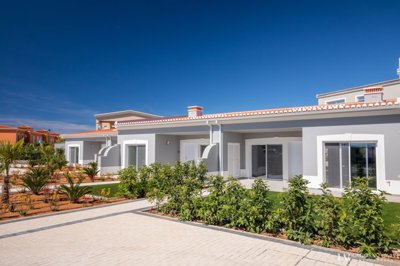1 - Lagos, Townhouse