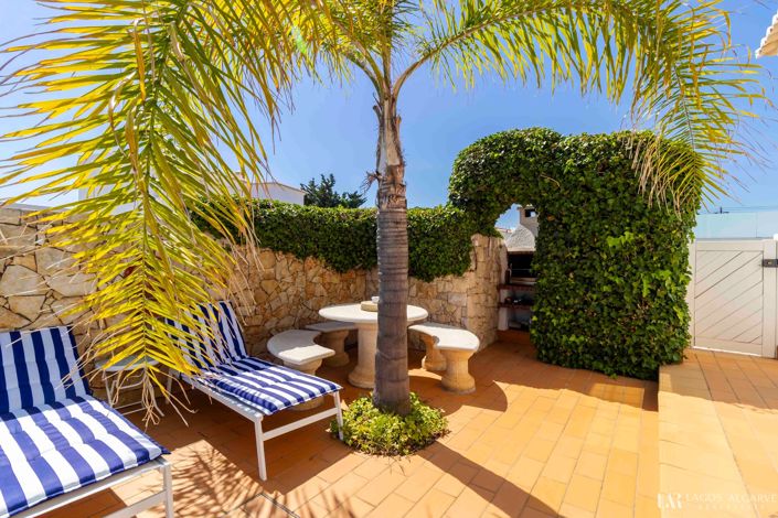 Image No.10-6 Bed Villa for sale