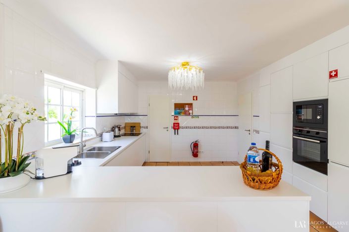 Image No.17-6 Bed Villa for sale